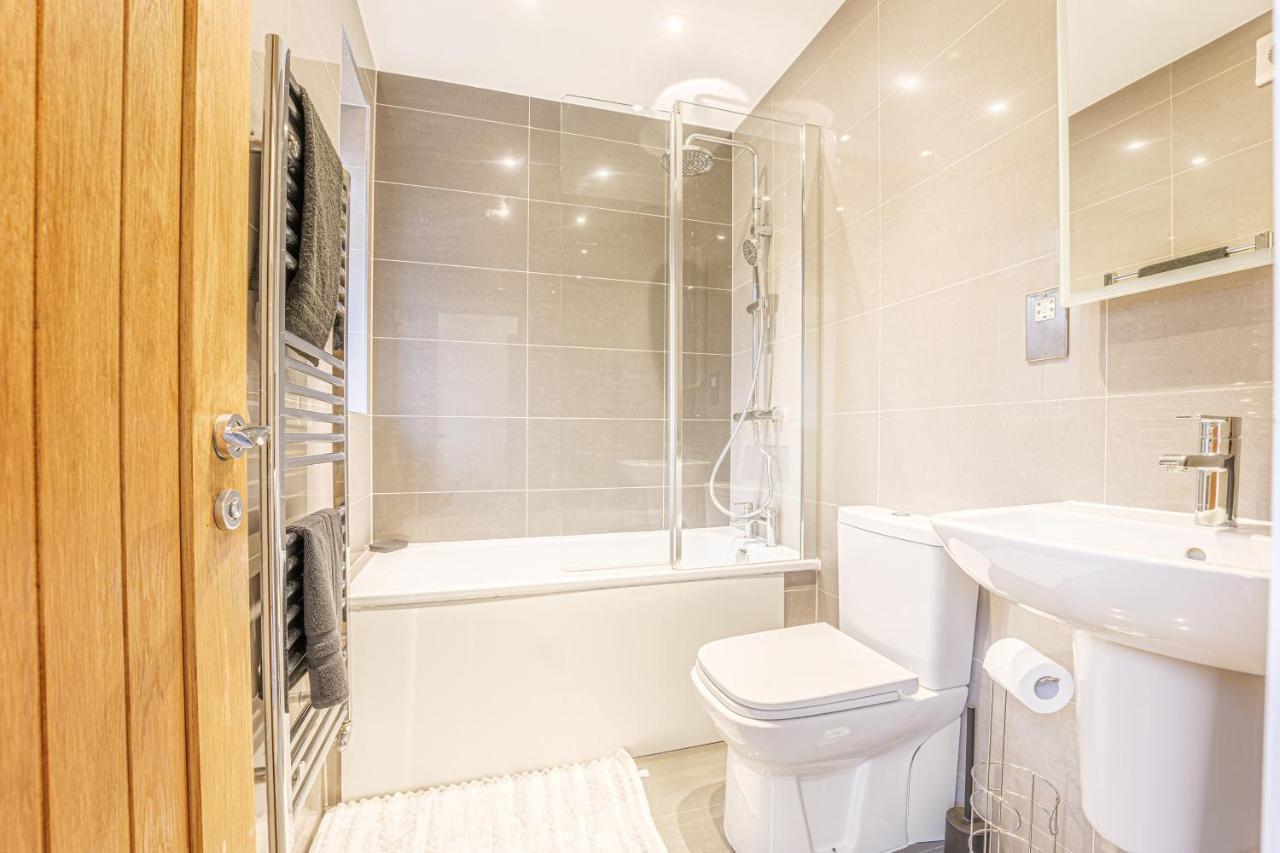 Stunning Family Apartments - Bromley Bagian luar foto